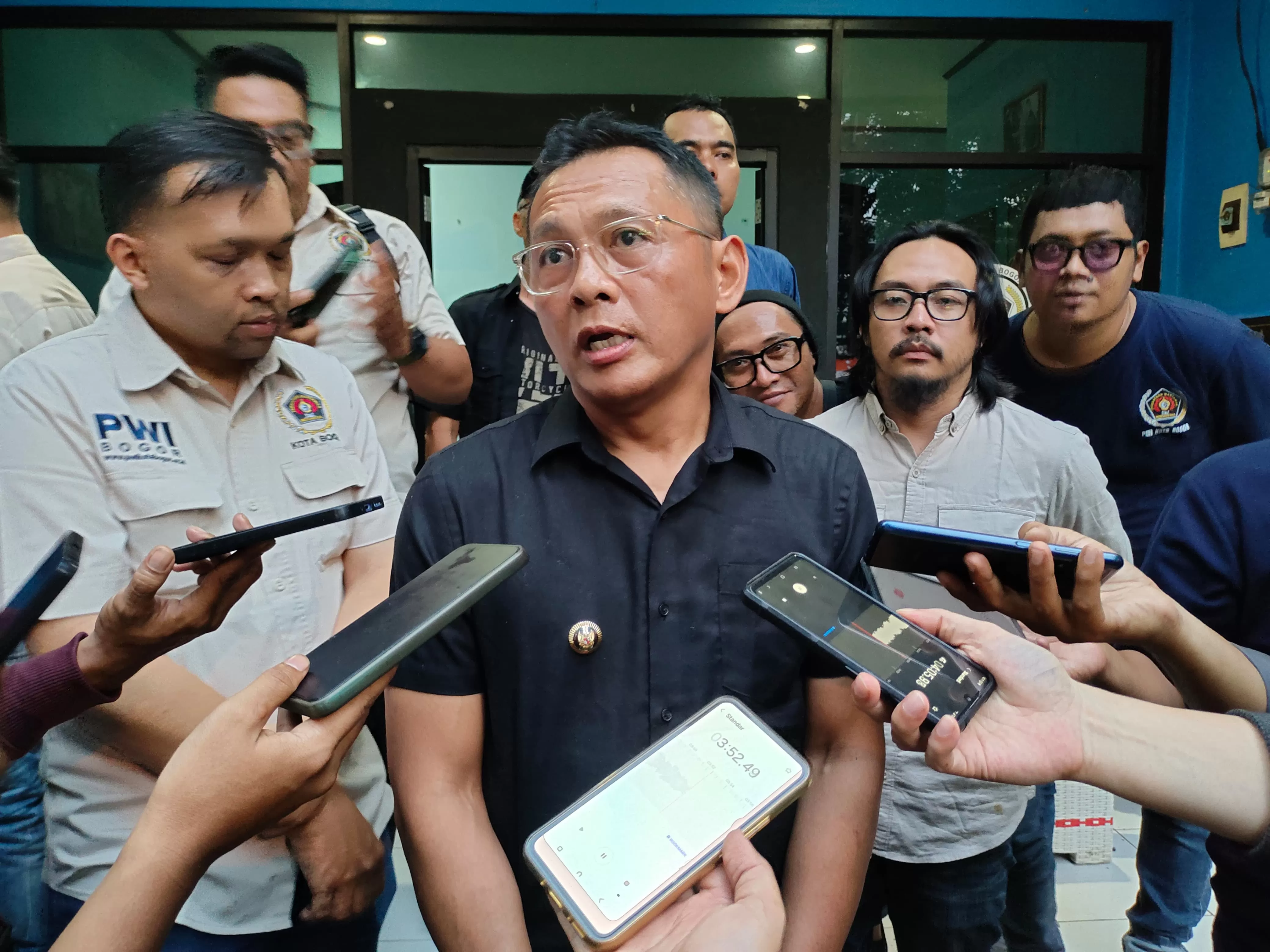 Tidak Hadiri Peringatan HPN dan HUT PWI ke- 79, Pj.Bupati Bogor Kirim Pesan dan Pantun